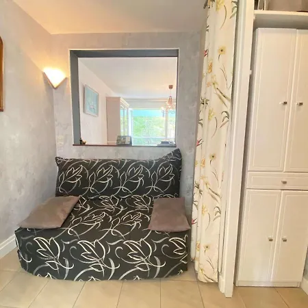 Calme Et Verdoyant: 2 Pieces, Terrasse, Parking, Proche Et Commerces - Fr-1-245-74 * La Baule-Escoublac